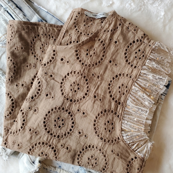 Piazza Italia Eyelet & Sequin Top - Picture 10 of 10